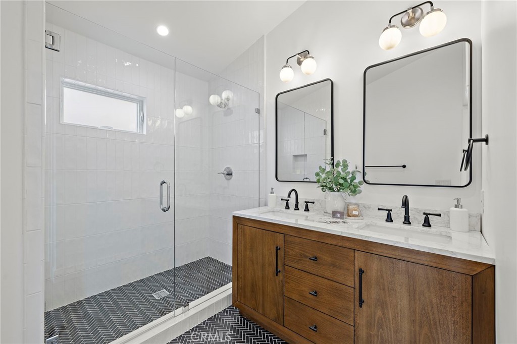 The Village (VIL) - Residential