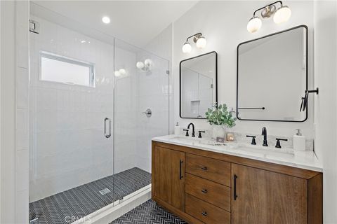 Tiny photo for 684 Seaview St, Laguna Beach, CA 92651 (MLS # LG25278863)