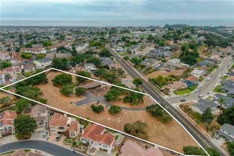 Tiny photo for 910 N 12th Street, Grover Beach, CA 93433 (MLS # PI26028246)