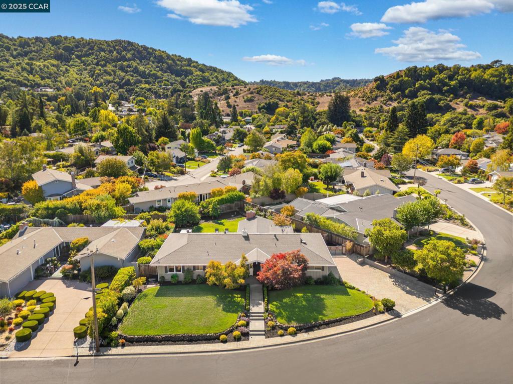 CAMINO WOODS - Residential
