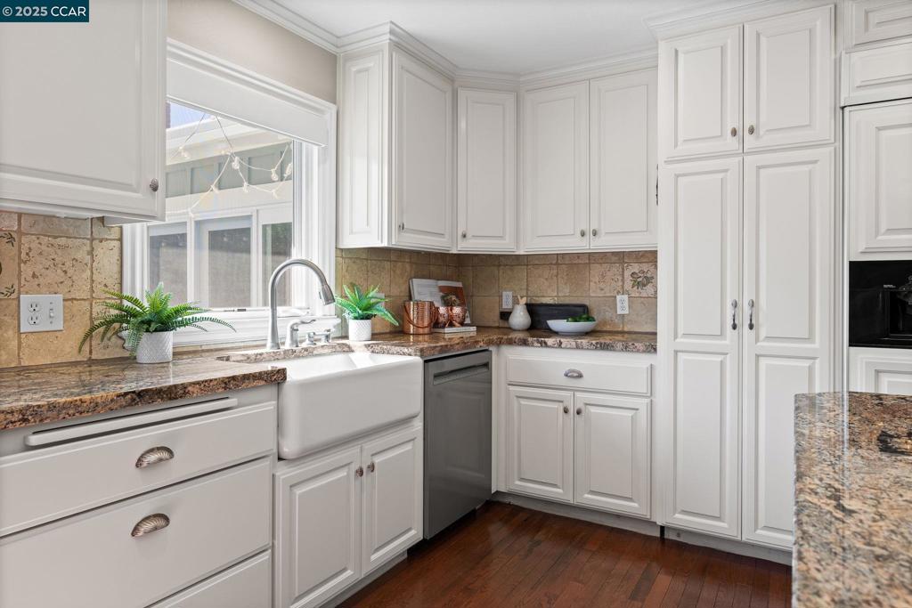 CAMINO WOODS - Residential