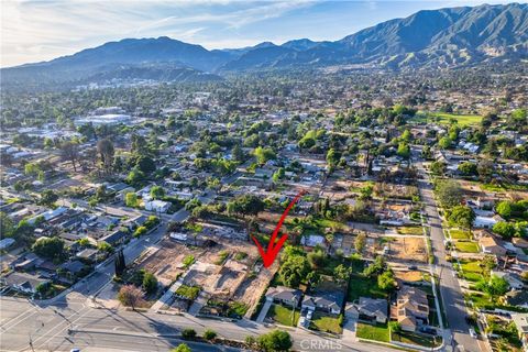 Photo of 169 W Woodbury Road, Altadena, CA 91001 (MLS # CV25123079) Photo of 169 W Woodbury Road, Altadena, CA 91001 (MLS # CV25123079)