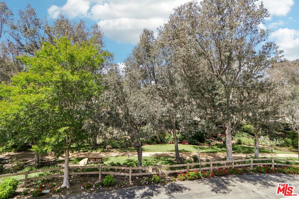 22303 Golden Canyon Circle