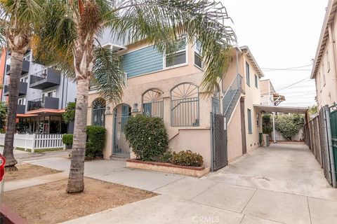Photo of 522 Linden Ave, Long Beach, CA 90802 (MLS # CV26017997)