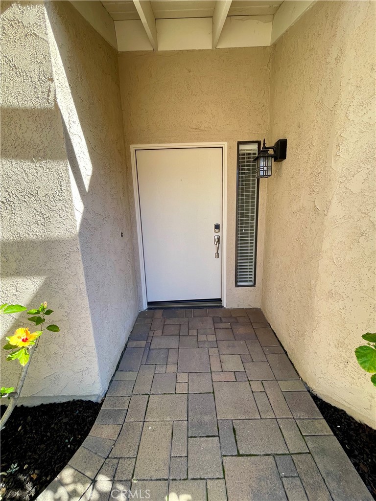 28082 Palmetto Court