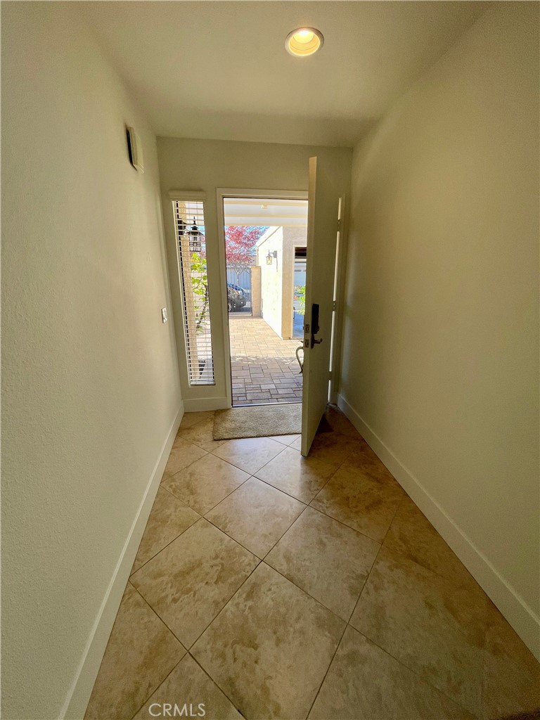 28082 Palmetto Court