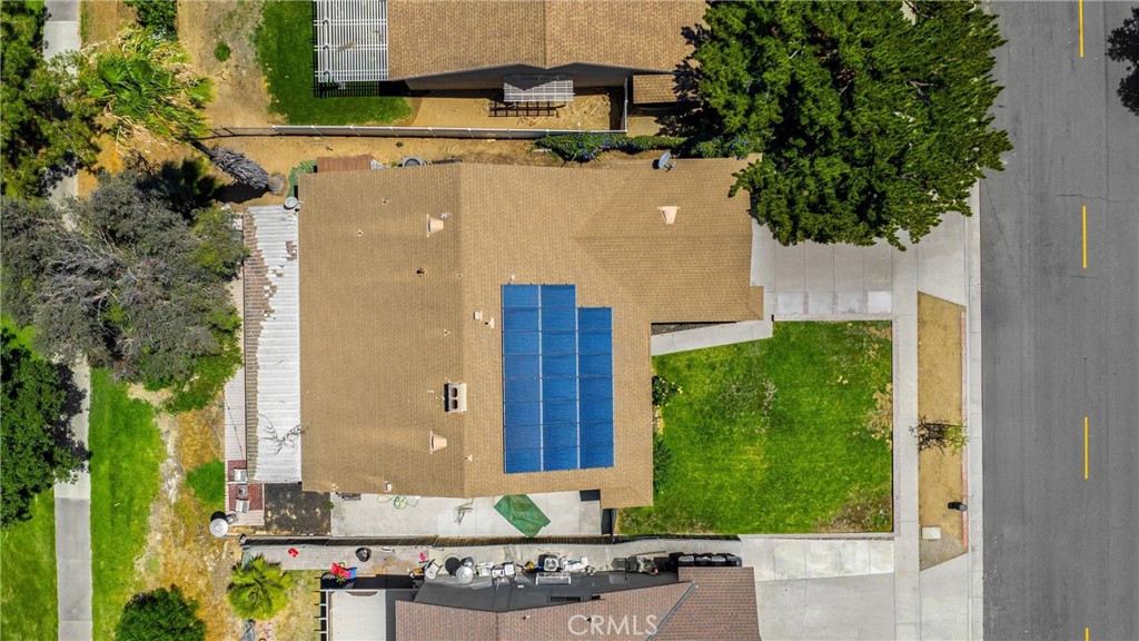 458 Termino Avenue