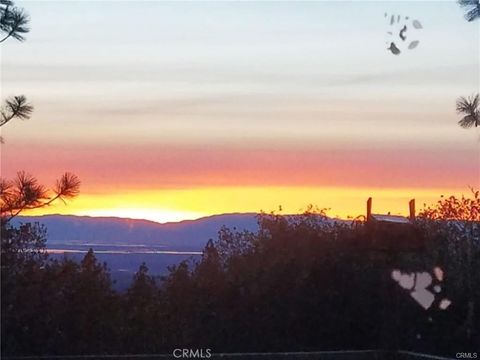 Photo of 3512 Skycrest Drive, Oroville, CA 95965 (MLS # SN26092558)