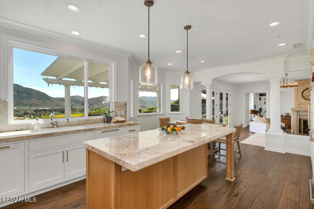 11370 Highridge Court