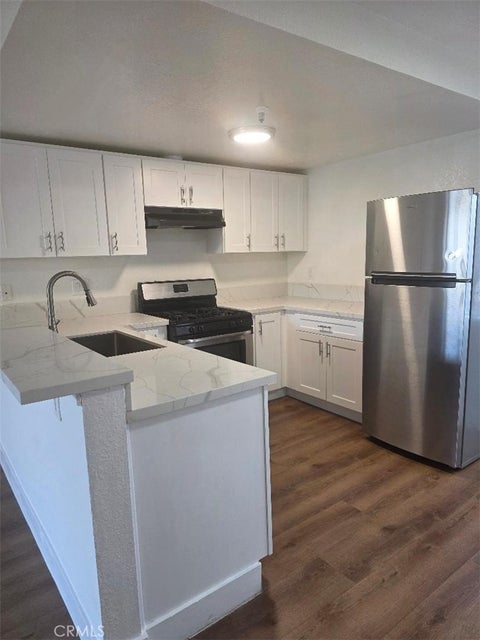 Photo of 4326 W 142nd Street #8, Hawthorne, CA 90250 (MLS # GD26195819)