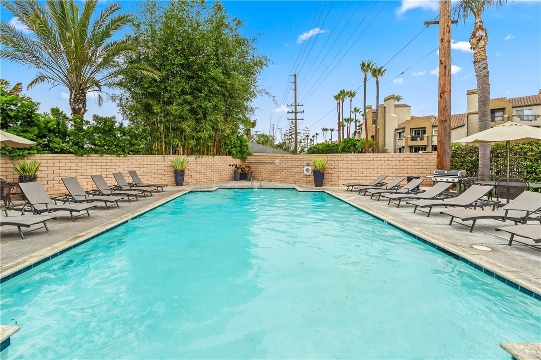 Huntington Bayshore (HBSH) - Residential