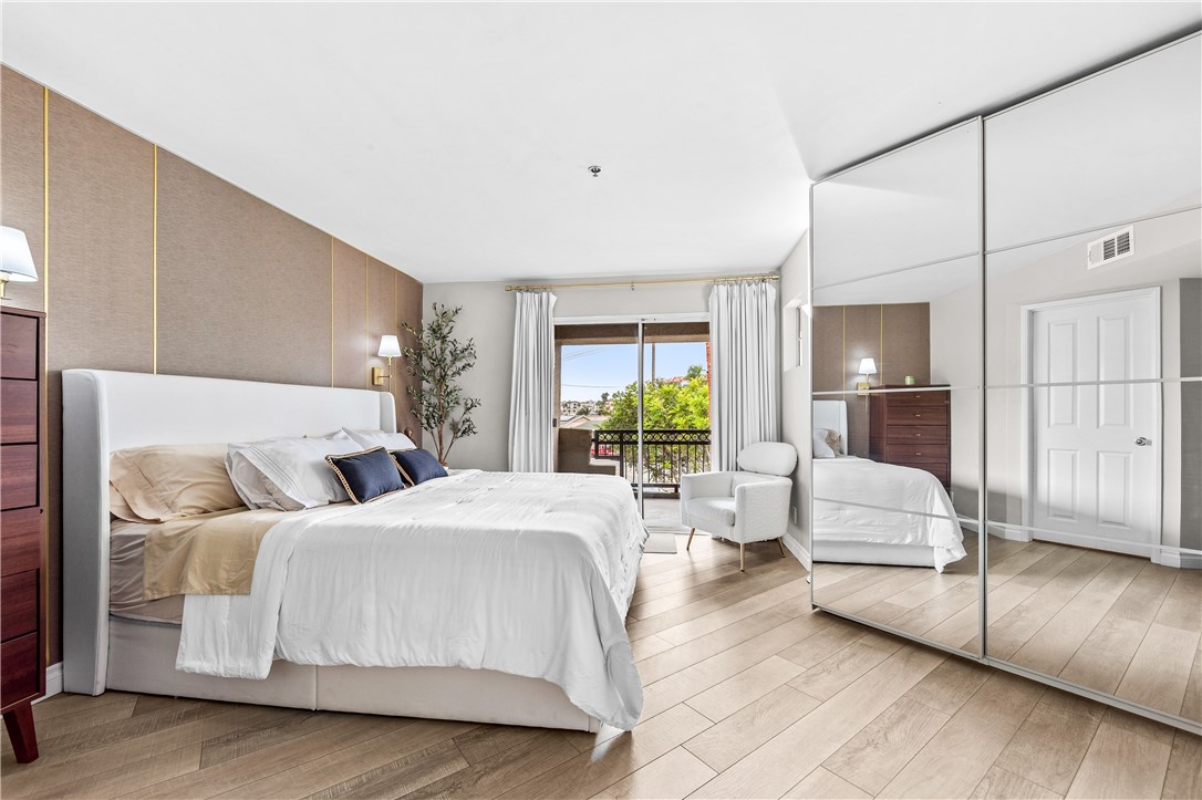 Huntington Bayshore (HBSH) - Residential