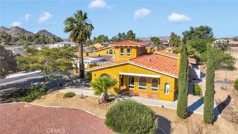 Photo of 15023 Genesee Road, Apple Valley, CA 92307 (MLS # HD25166804)