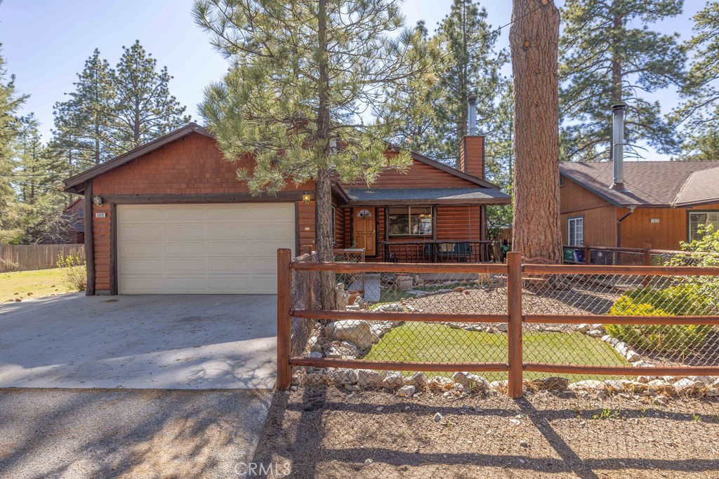 1009 Tinkerbell Avenue