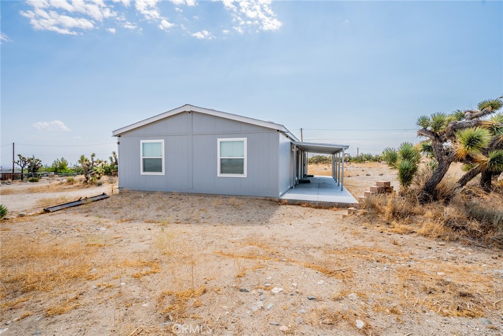 1573 Smoke Tree Road