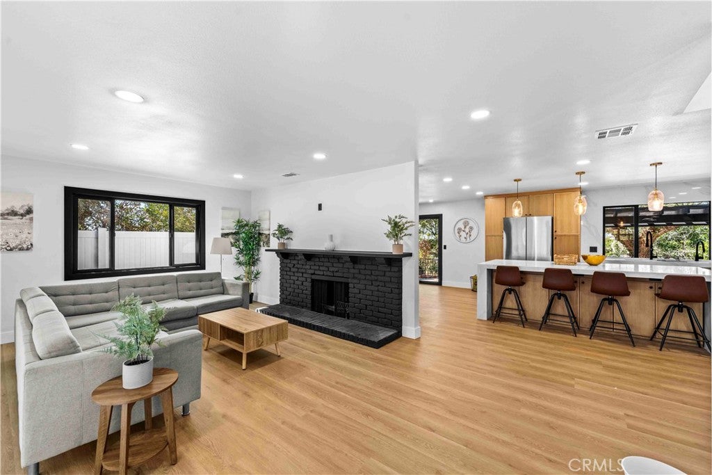 3059 N Butterfield