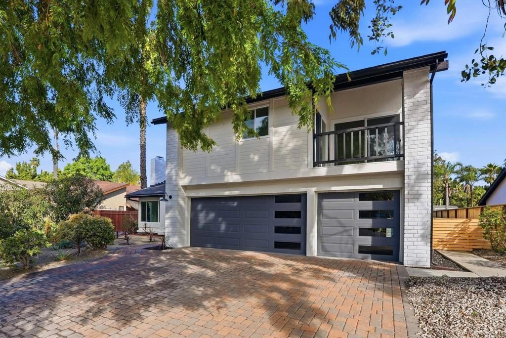 1203 Branding Iron Circle