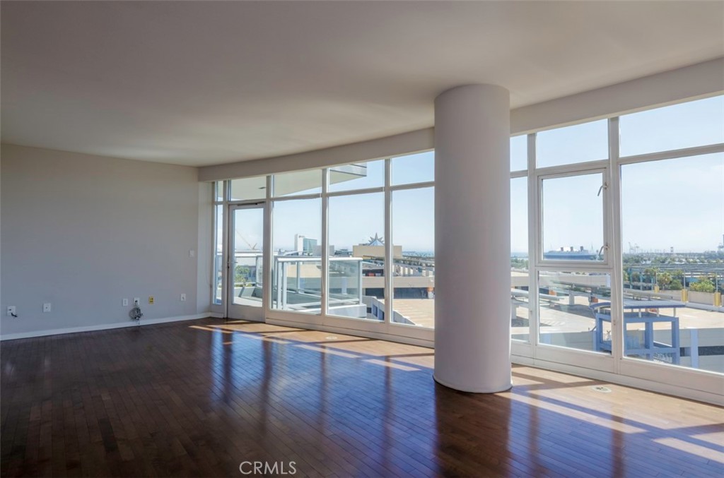 411 W Seaside Way 703