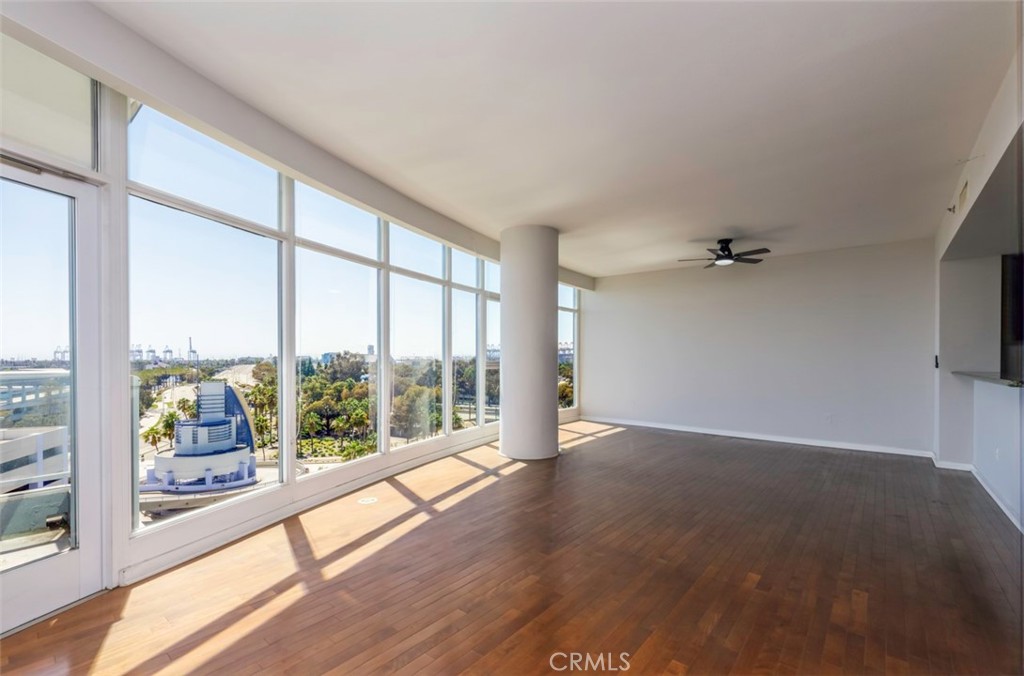 411 W Seaside Way 703