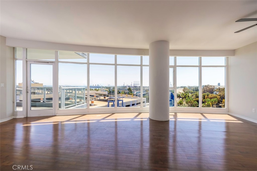 411 W Seaside Way 703