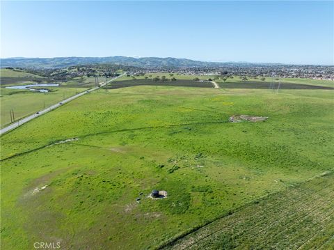 Tiny photo for 0 Creston Road, Paso Robles, CA 93446 (MLS # NS25113952)