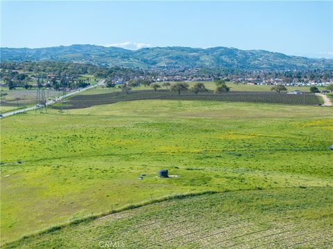 Tiny photo for 0 Creston Road, Paso Robles, CA 93446 (MLS # NS25113952)
