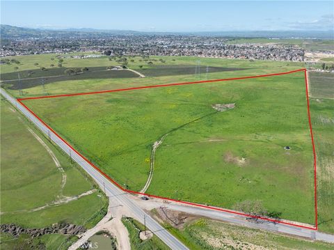 Photo of 0 Creston Road, Paso Robles, CA 93446 (MLS # NS25113952)