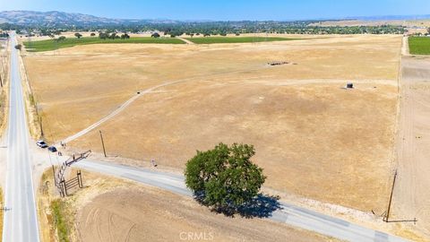Tiny photo for 0 Creston Road, Paso Robles, CA 93446 (MLS # NS25113952)