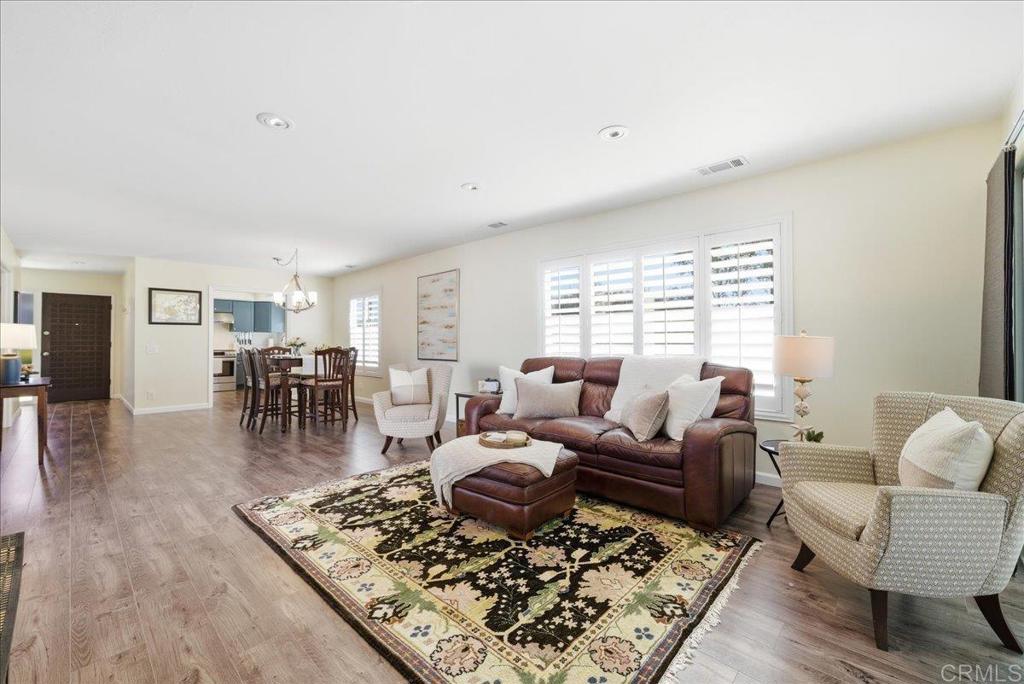 3747 Vista Campana S 97