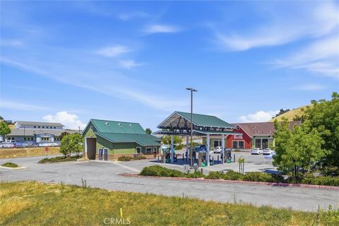 Tiny photo for 3180 Lakeside Village DR, Paso Robles, CA 93446 (MLS # PI26093398)