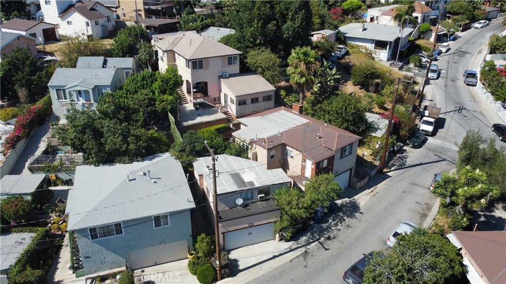 3733 Bostwick