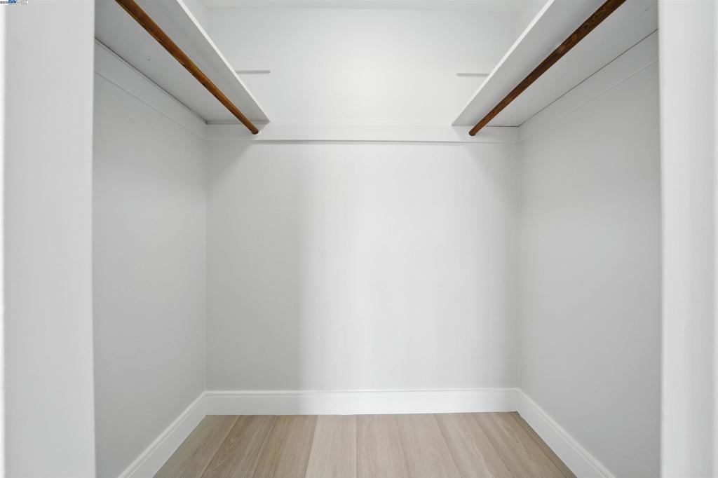 DALY CITY - Residential