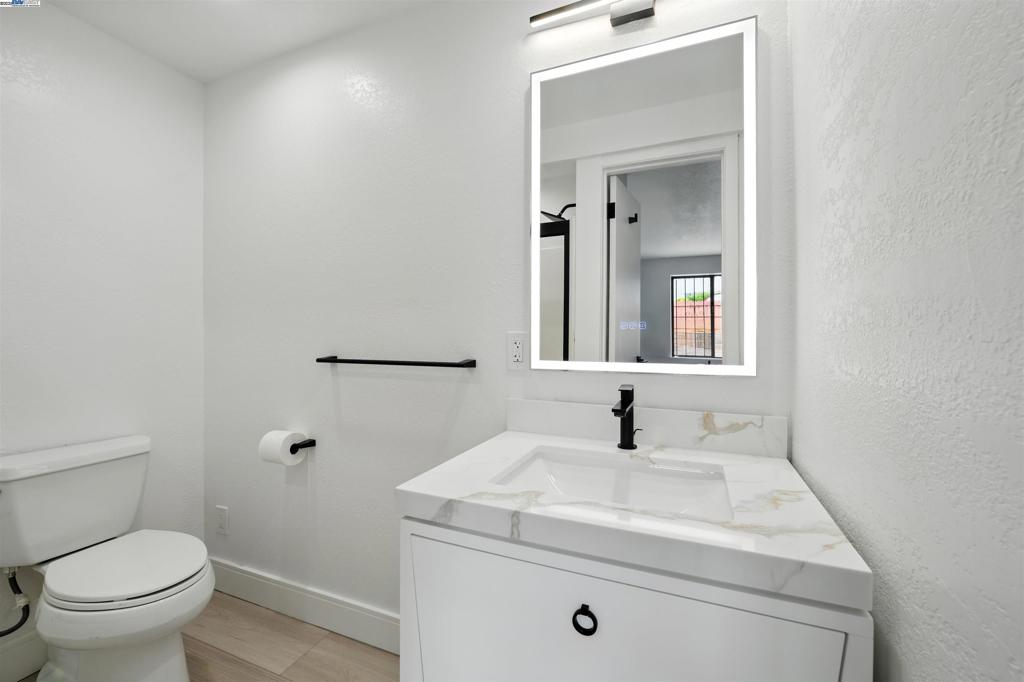 DALY CITY - Residential