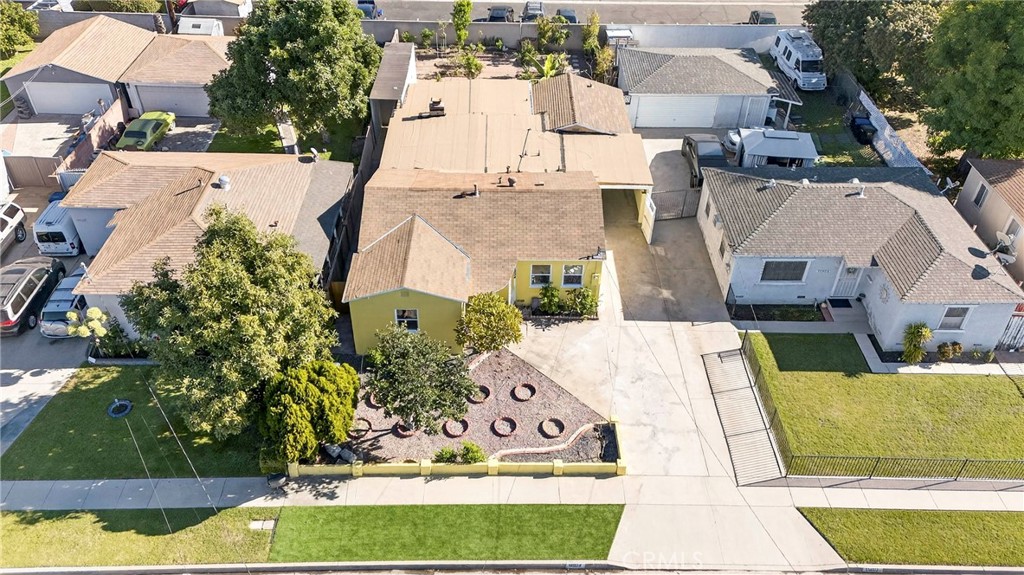 Properties 1 15524 Thornlake Ave