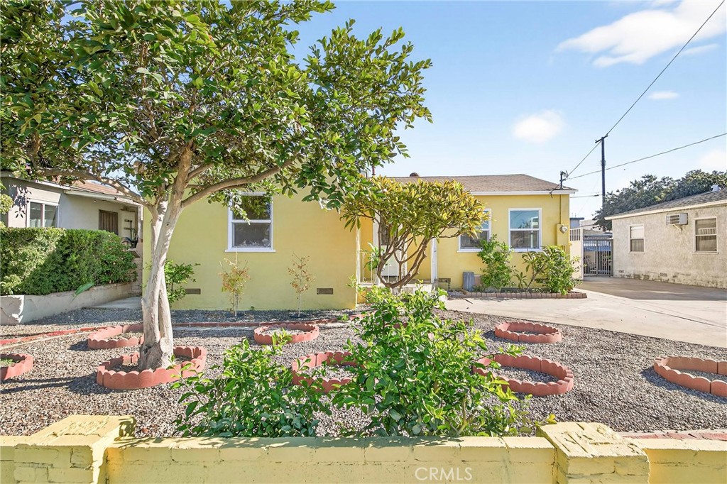 Properties 3 15524 Thornlake Ave