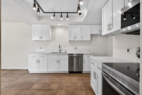 Tiny photo for 756 Violeta Drive, Palm Springs, CA 92262 (MLS # 219144372DA)