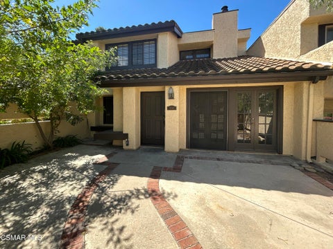 Photo of 1158 Monte Sereno Drive, Thousand Oaks, CA 91360 (MLS # 226004760)