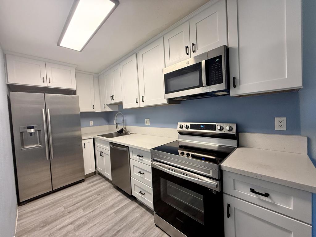 2812 N Auburn Court 210