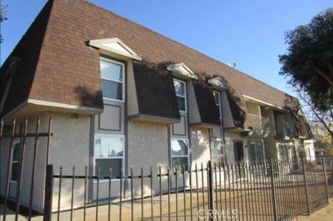 Photo of 1560 E Date St, San Bernardino, CA 92404 (MLS # OC26096726)