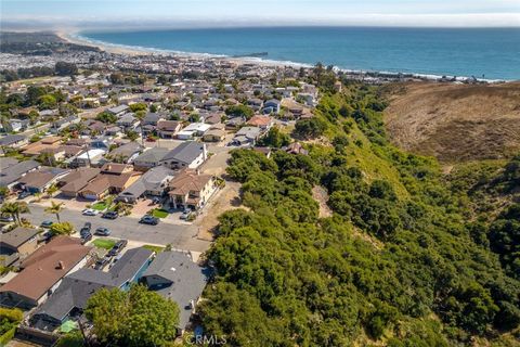 Tiny photo for 991 Visalia Street, Pismo Beach, CA 93449 (MLS # SC25182221)