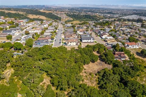 Tiny photo for 991 Visalia Street, Pismo Beach, CA 93449 (MLS # SC25182221)