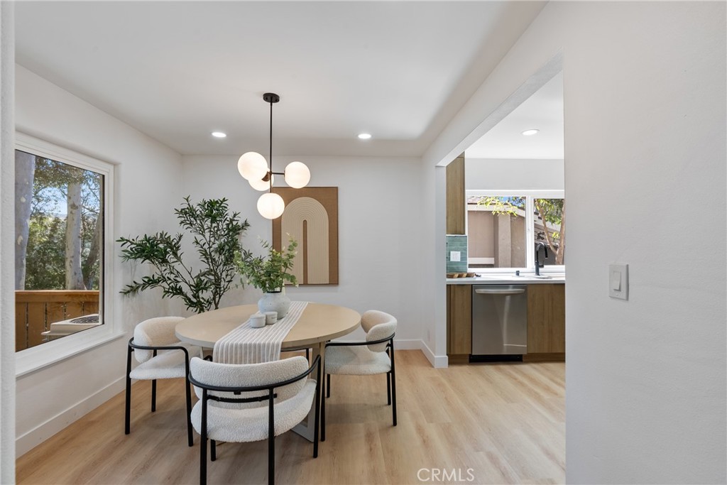 6577 E Camino Vista 6
