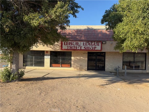 Photo of 16050 Walnut ST, Hesperia, CA 92345 (MLS # HD26219475)