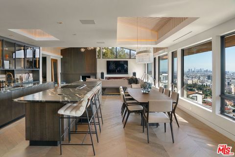 Photo of 6918 Oporto Drive, Los Angeles, CA 90068 (MLS # 26659183)