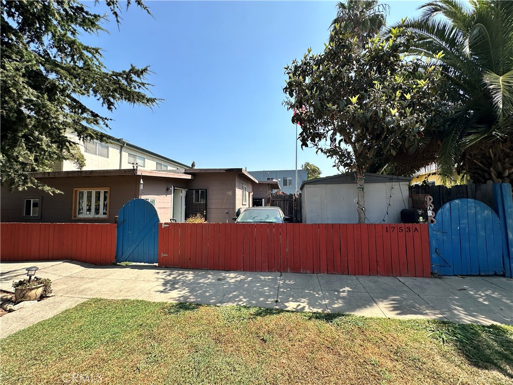 OPPORTUNITY TO REIMAGINE AN R2-ZONED LOT IN A PRIME LOCATION IN SANTA MONICA. This 3,195 square foot lot can accommodate the redevelopment or renovation of a duplex. Only 1.5 miles from Santa Monica pier, 3.3 miles from Abbot Kinney Blvd, and 0.5 miles from Santa Monica College.