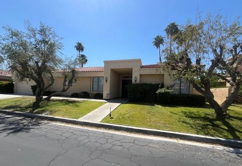 Photo of 11 Mission Palms Drive W, Rancho Mirage, CA 92270 (MLS # 219138025DA)