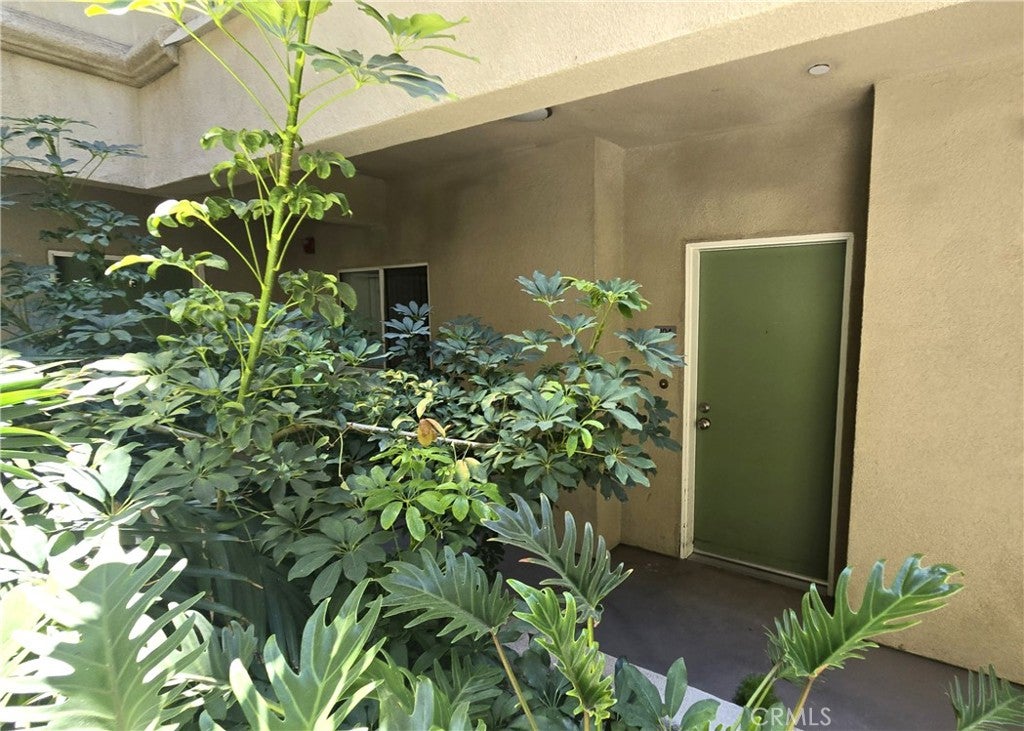 7551 Jordan Avenue 104, Canoga Park CA 91303