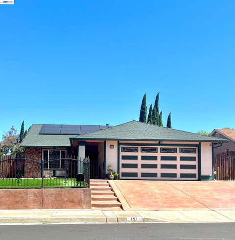 Photo of 191 Clipper Dr DR, Pittsburg, CA 94565 (MLS # 41141340)