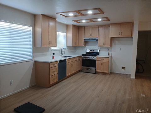 Photo of 12067 White Oak Court, Victorville, CA 92392 (MLS # PW26089931)