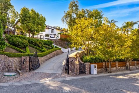 Tiny photo for 543 Paseo Grande, Thousand Oaks, CA 91320 (MLS # OC26033545)